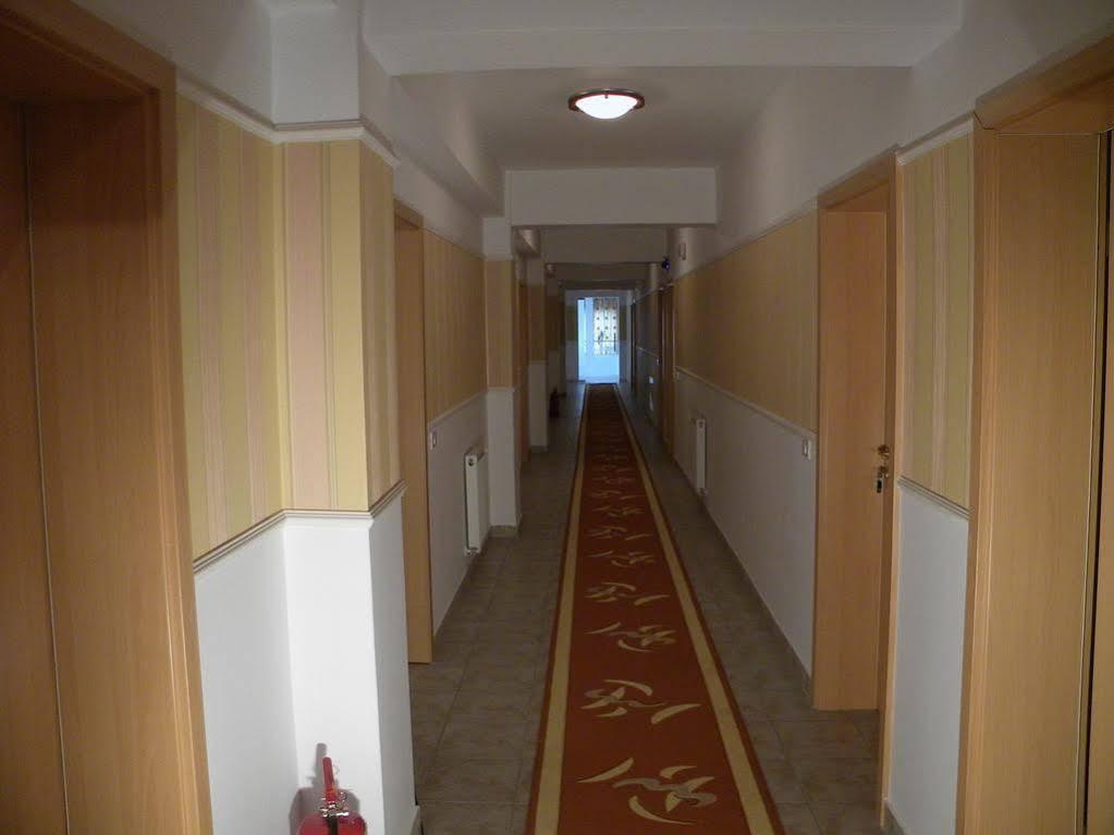 Hotel Vila Veneto ทิมิชัวรา ภายนอก รูปภาพ